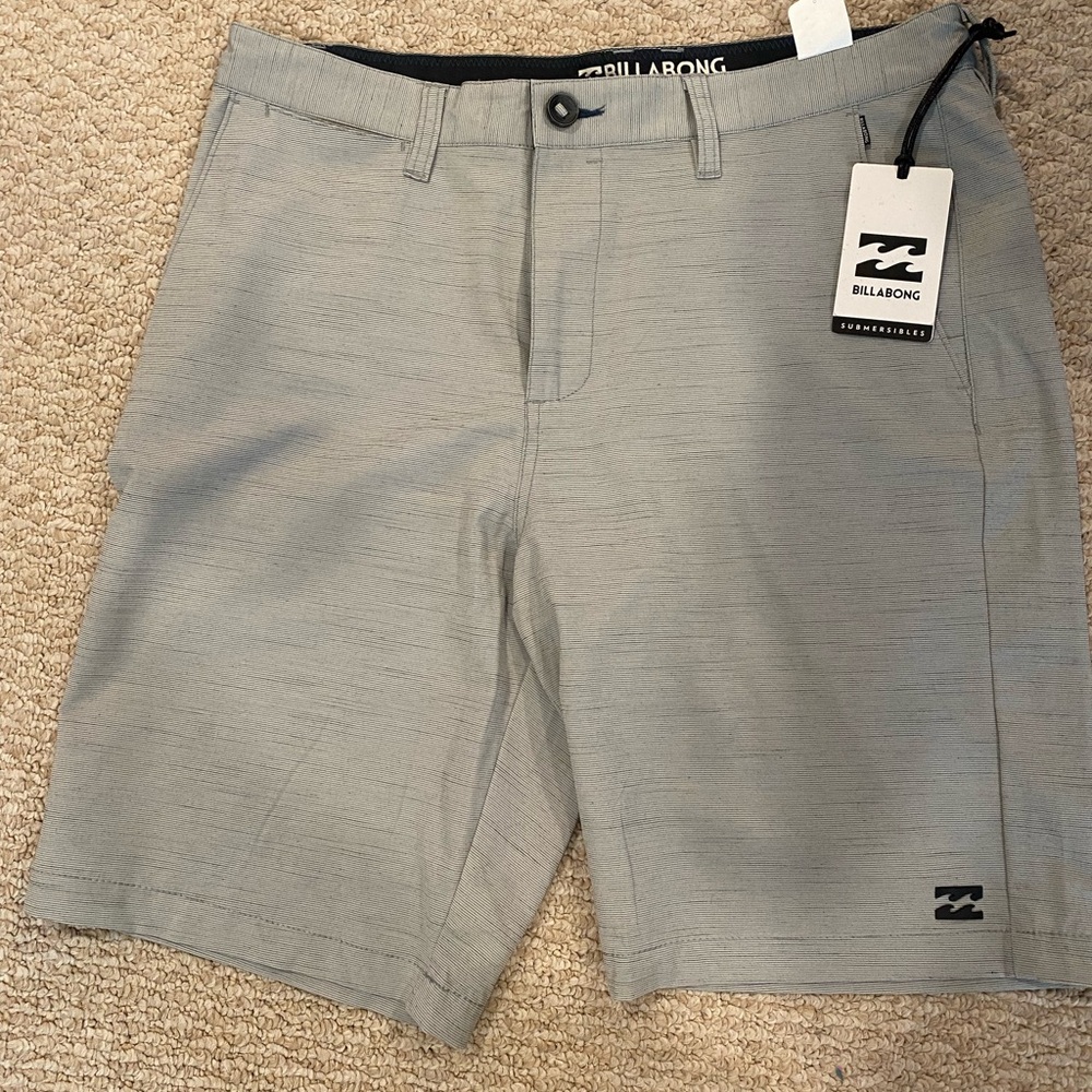 NWT Billabong Shorts